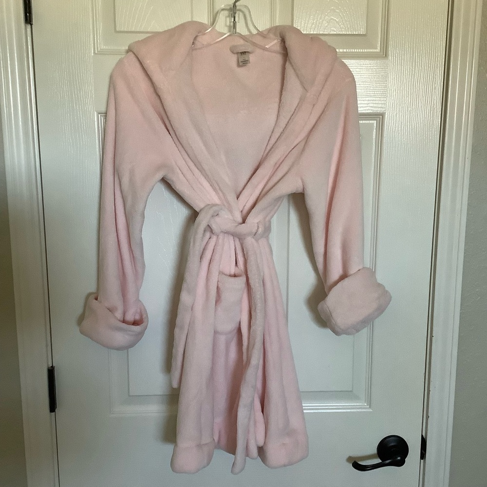 GAP Soft Pink Kid’s Robe